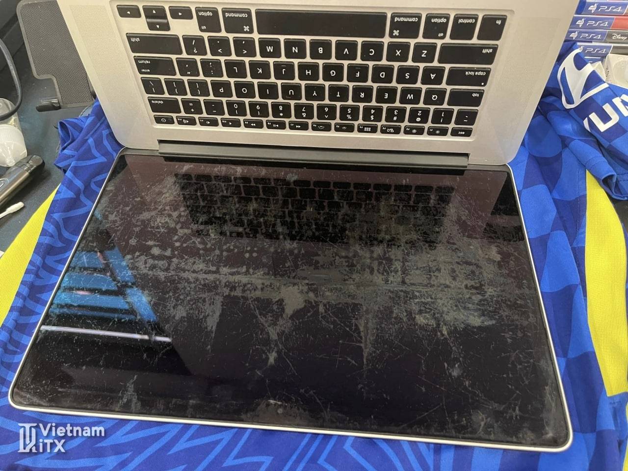 Cách vệ sinh màn hình laptop macbook sạch bóng tại nhà
